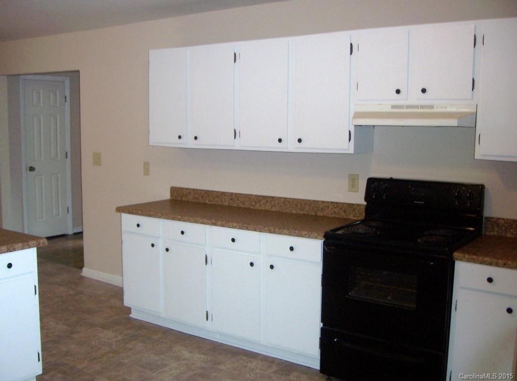 587 North Shiloh Road York, SC 29745 - Photo 8 of 19 Gallery Image 8