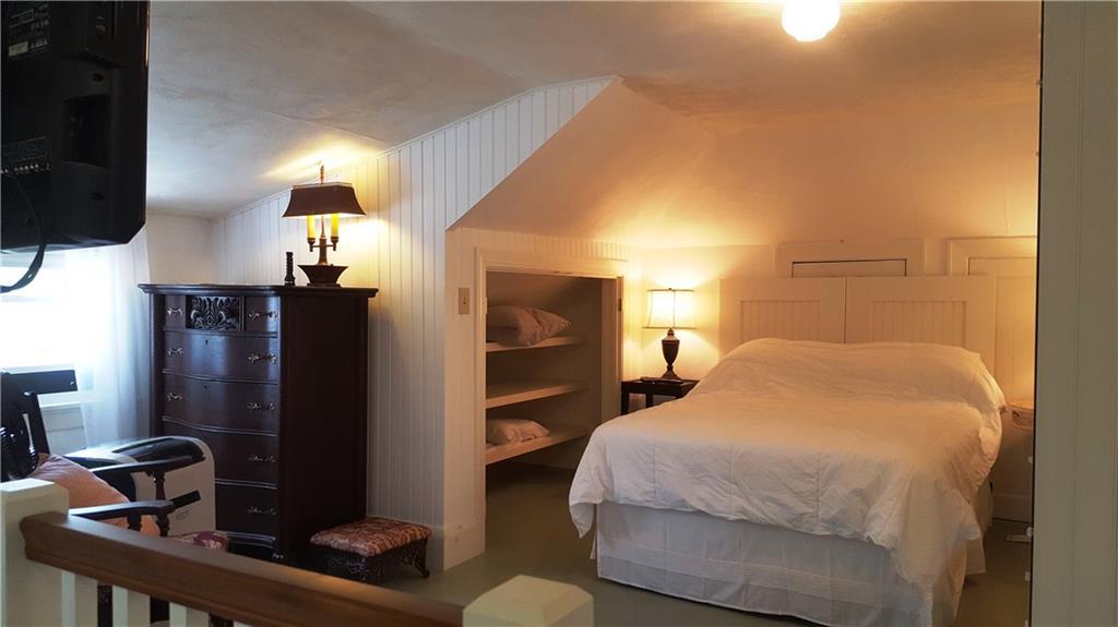 13 Murray Hill Road Boothbay, ME 04544 - Photo 16 of 24 upstairs master bedroom