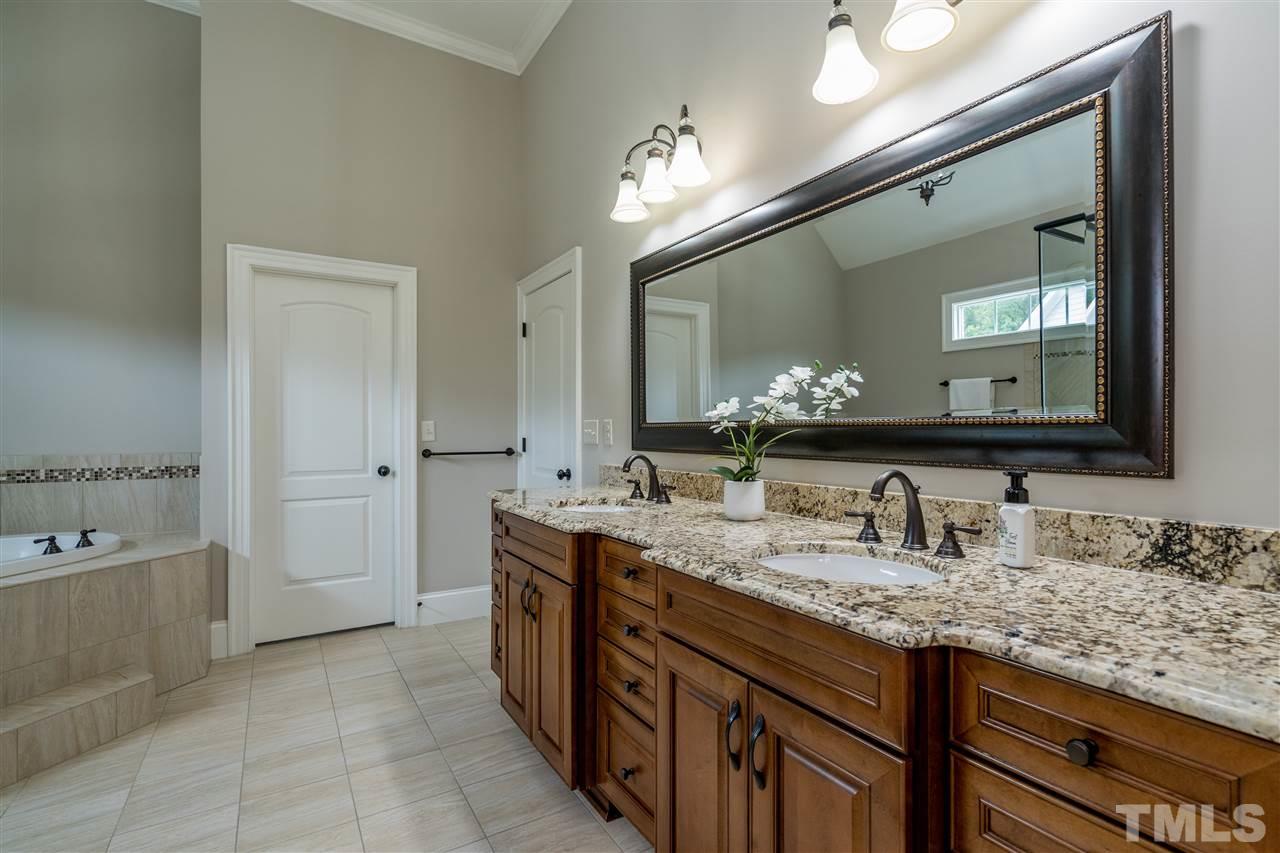 6901 Palaver Lane Cary, NC 27519 - Photo 15 of 30