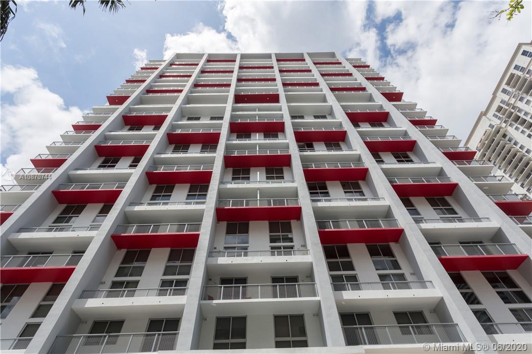 117 Southwest 10th Street, Unit 1801 Miami, FL 33130 - Photo 1 of 14 Exterior