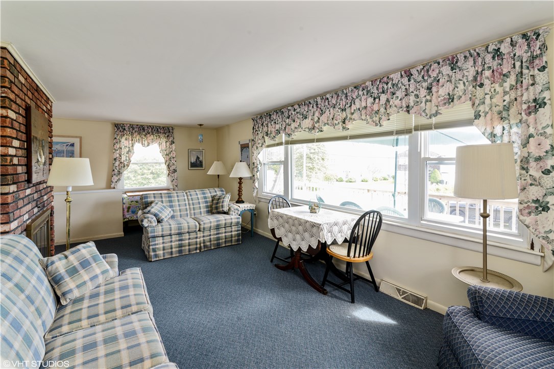 249 Ram Island Road Charlestown, RI 02813 - Photo 3 of 21