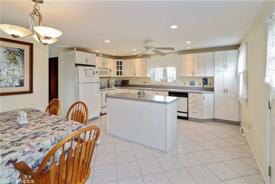 249 Ram Island Road Charlestown, RI 02813 - Photo 5 of 21