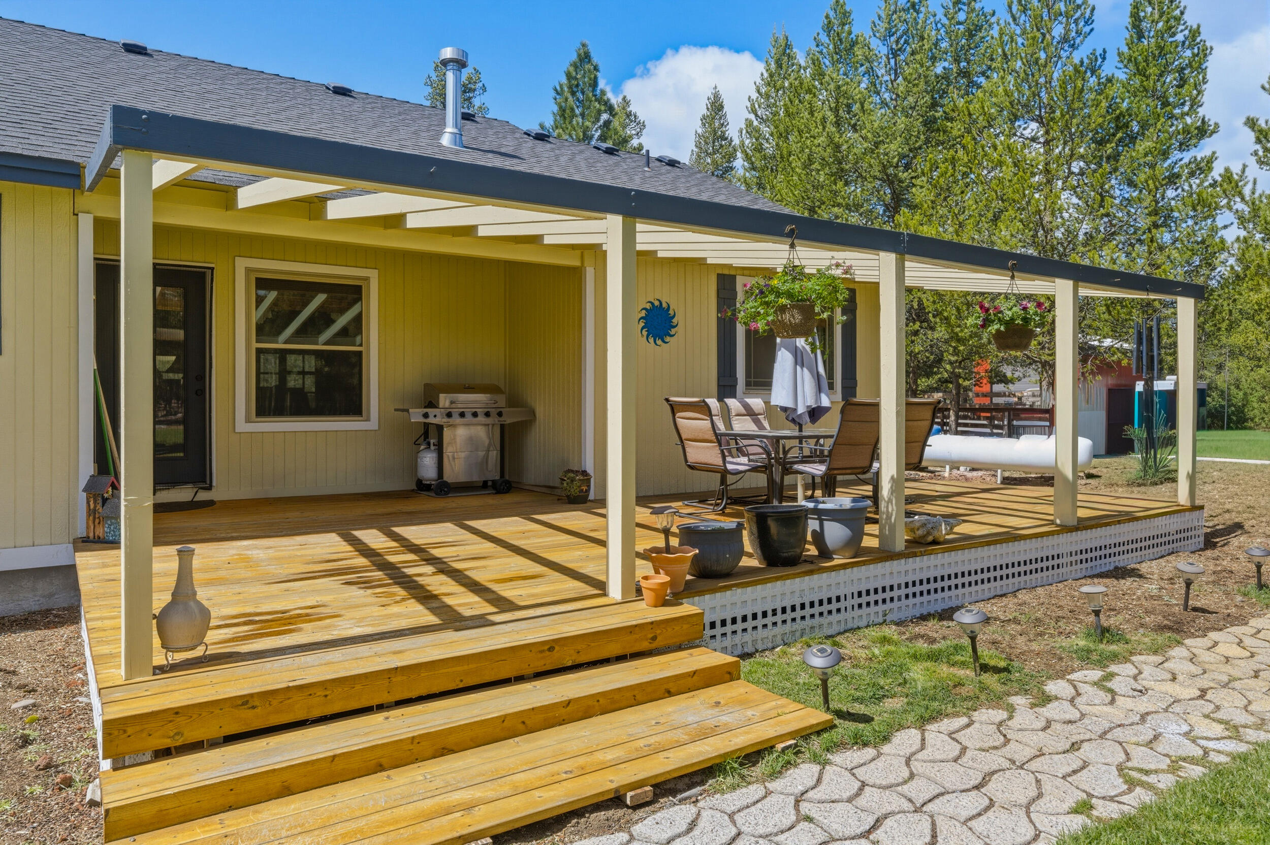 145343 Birchwood Road La Pine, OR 97739 - Photo 40 of 59 Back Deck