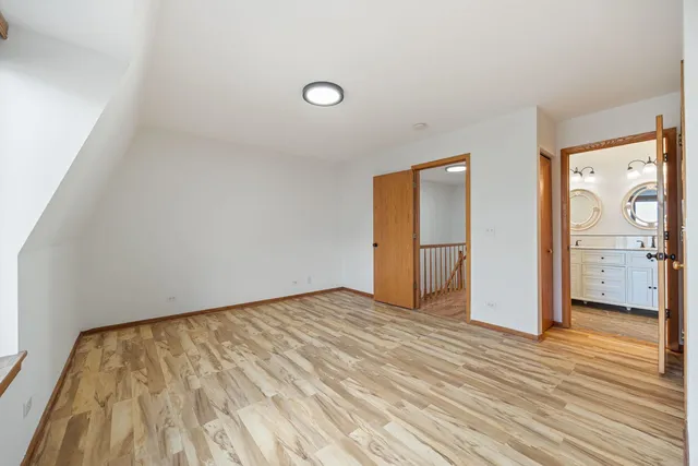 $2,950 | 815 Pearson Street, Unit 10, Des Plaines, IL 60016