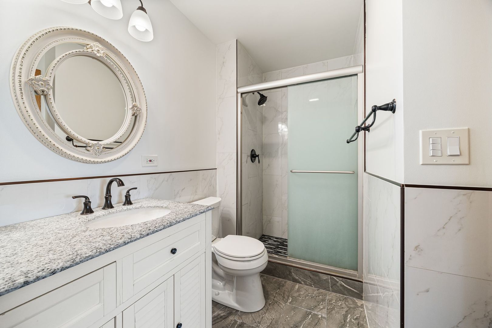 815 Pearson Street, Unit 10 Des Plaines, IL 60016 - Photo 19 of 26