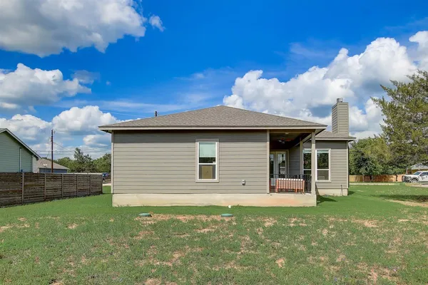 $2,595 | 121 Naalehu Court, Bastrop, TX 78602