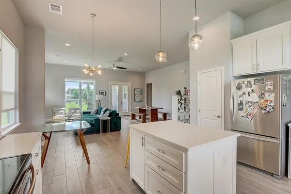 $2,595 | 121 Naalehu Court, Bastrop, TX 78602
