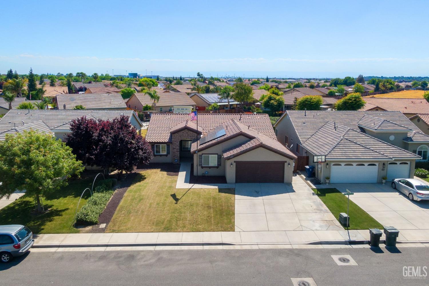 Undisclosed Address Bakersfield, CA 93311 - Photo 2 of 55