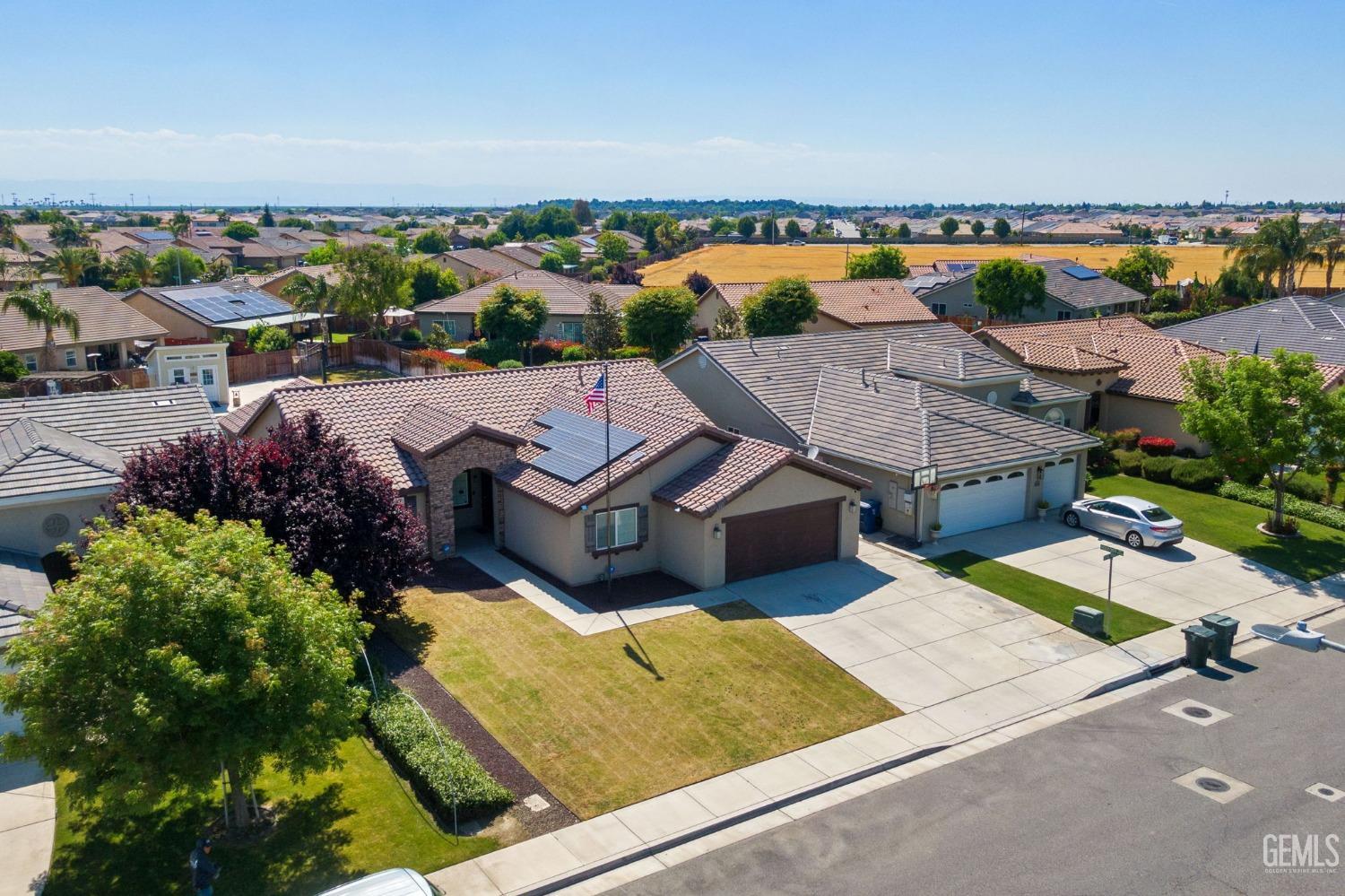 Undisclosed Address Bakersfield, CA 93311 - Photo 3 of 55