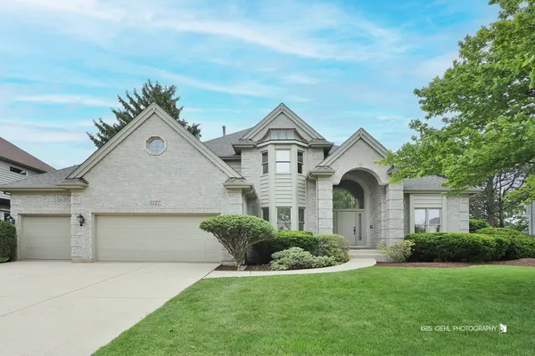 $775,000 | 1127 Courtland Place, Aurora, IL 60502