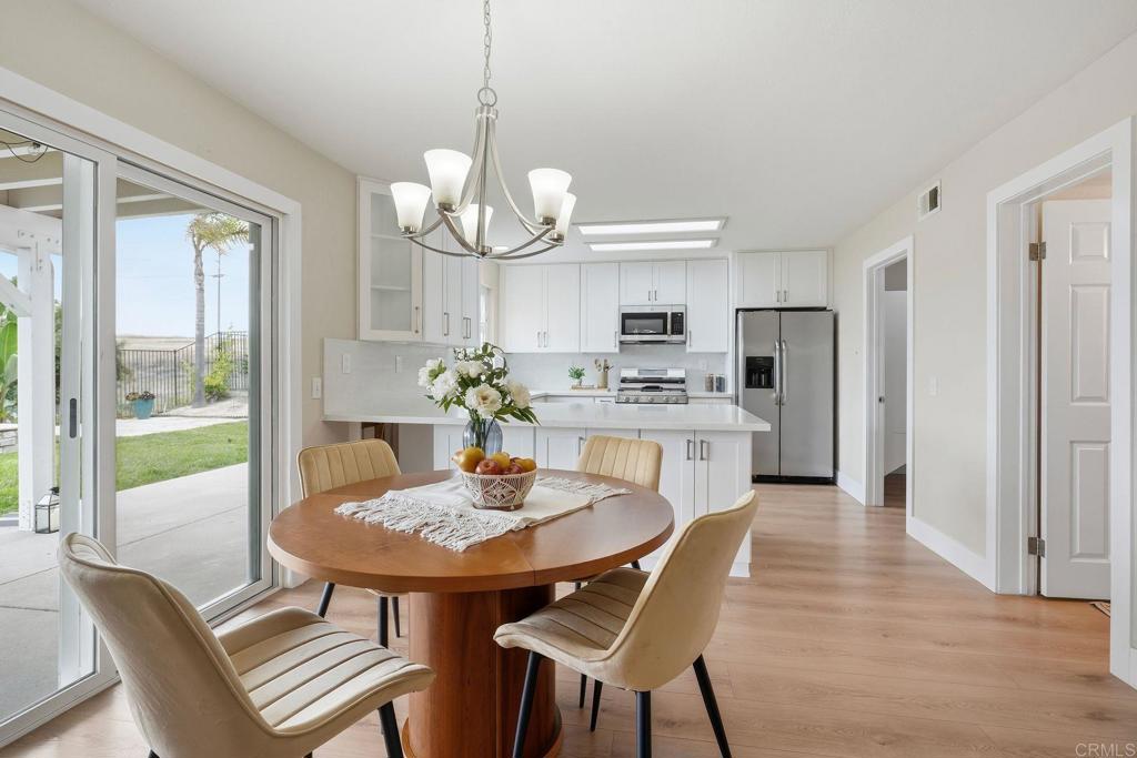 342 Rimhurst Court Oceanside, CA 92058 - Photo 5 of 53 Breakfast Area in Great Room