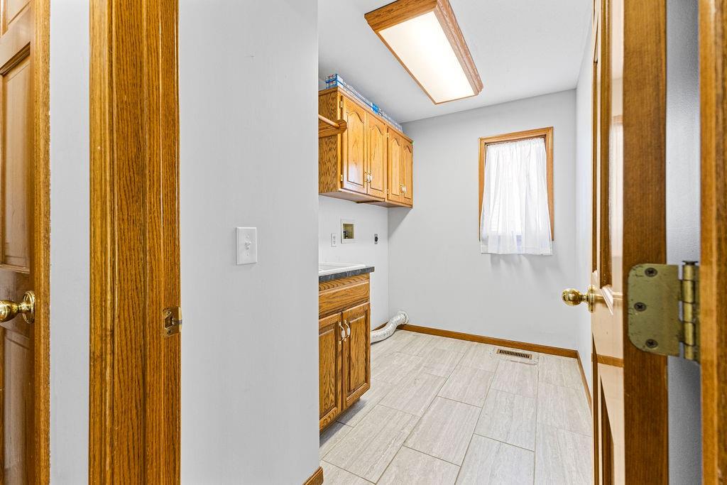 403 North Leonard Road St. Joseph, MO 64506 - Photo 18 of 63