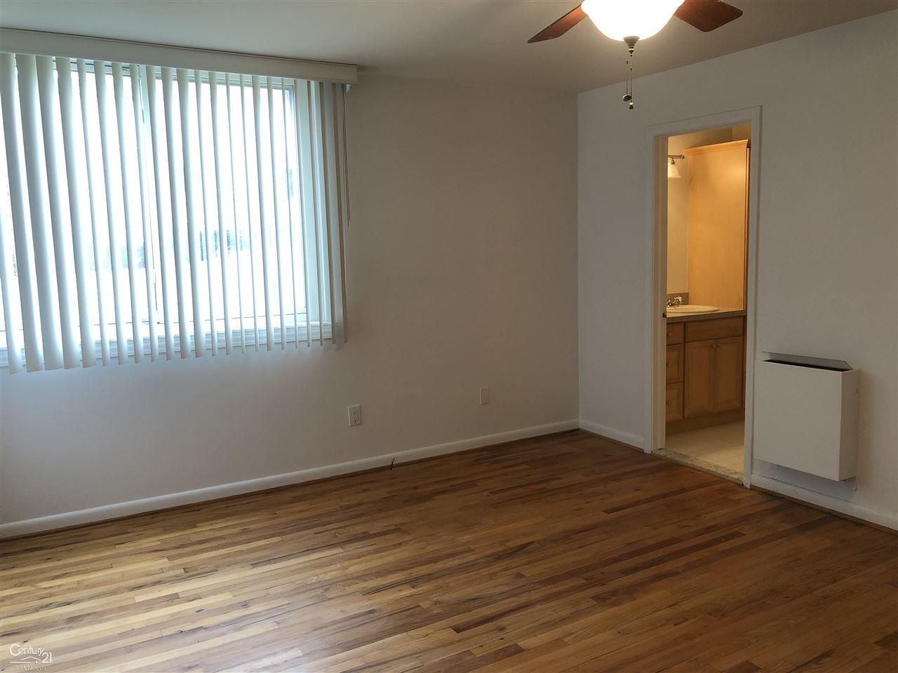 4047 West Maple Road Bloomfield Hills, MI 48301 - Photo 19 of 35