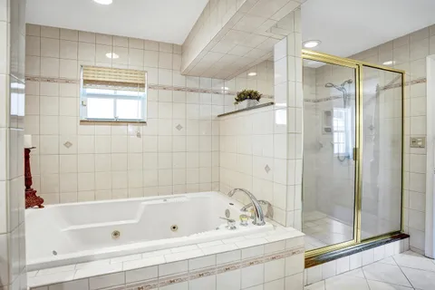 $1,650,000 | 4240 Northeast 28th Avenue, Fort Lauderdale, FL 33308