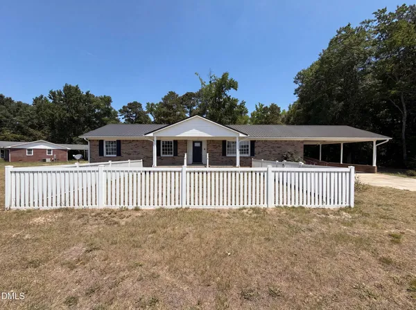 $306,000 | 5416 Shipman Road, Hope Mills, NC 28348