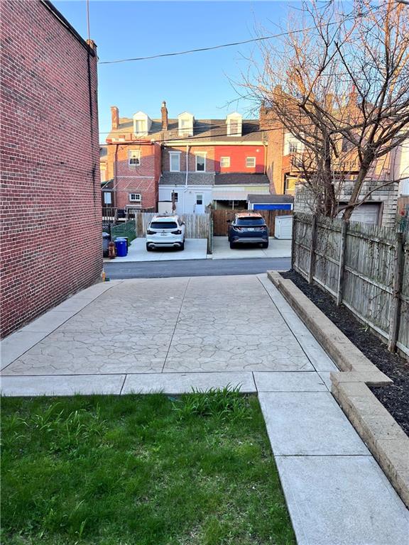 175 45th Street Pittsburgh, PA 15201 - Photo 2 of 13