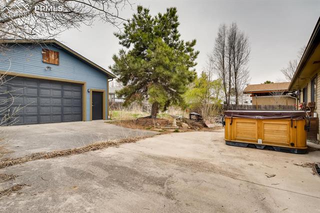 4305 Mallow Road Colorado Springs, CO 80907 - Photo 3 of 19