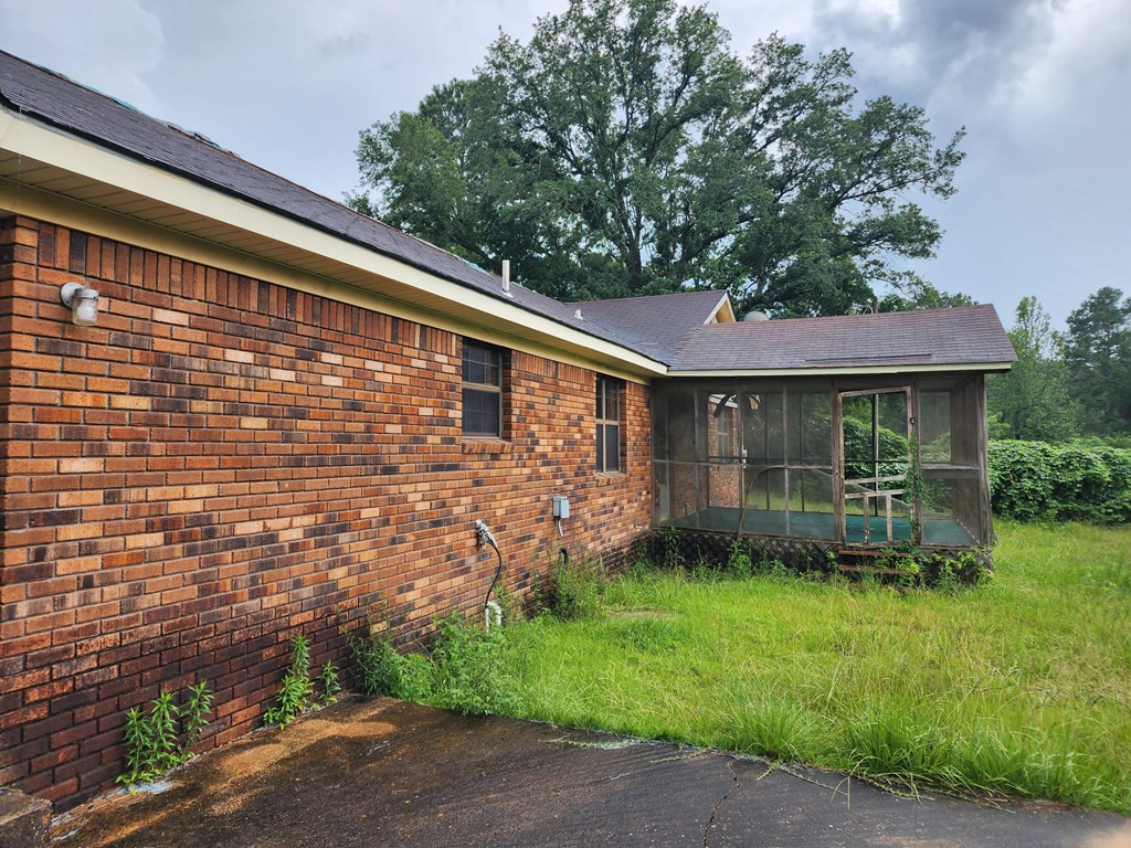 2139 Gradyville Road McComb, MS 39648 - Photo 29 of 31 Photo 29