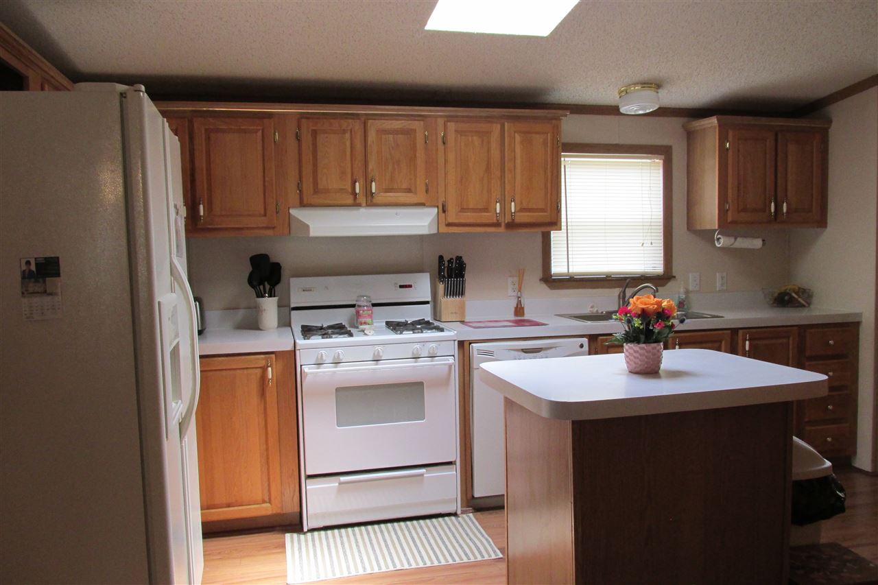 2936 North 41 Road Manton, MI 49663 - Photo 4 of 22 1848862-3.JPG