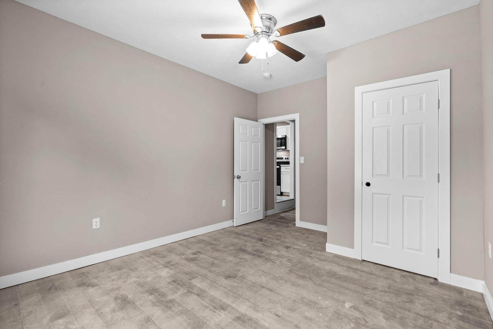 2320 South Kickapoo Avenue Springfield, MO 65804 - Photo 21 of 25 21-web-or-mls-DSC04696