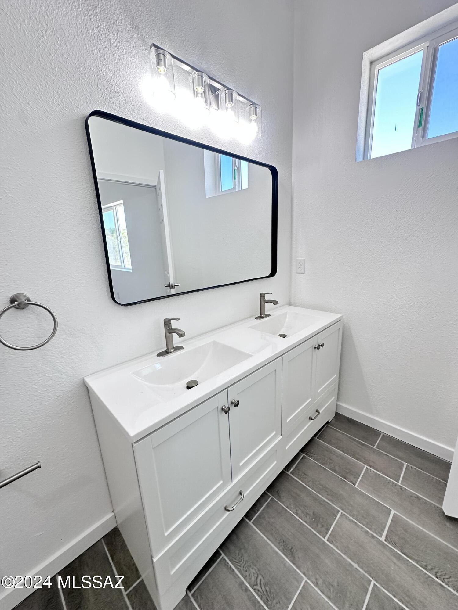 1184 Saga Court Rio Rico, AZ 85648 - Photo 5 of 20
