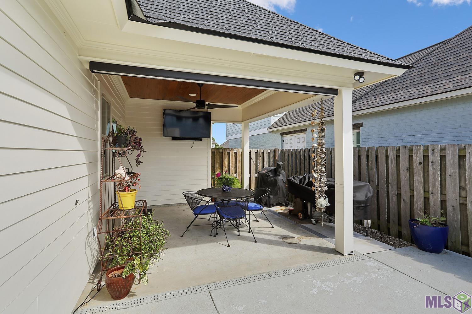 7143 Rue Lierre Street Zachary, LA 70791 - Photo 13 of 15 Back Porch