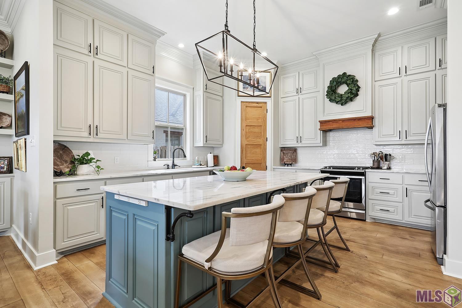7143 Rue Lierre Street Zachary, LA 70791 - Photo 5 of 15 Kitchen