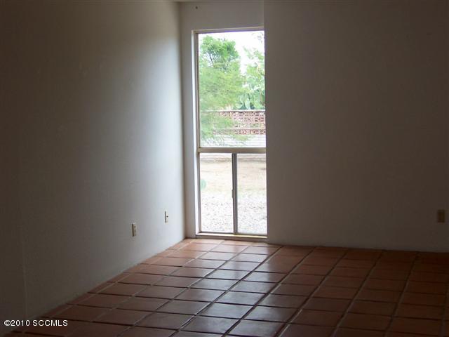 417 Clover Street Rio Rico, AZ 85648 - Photo 5 of 20