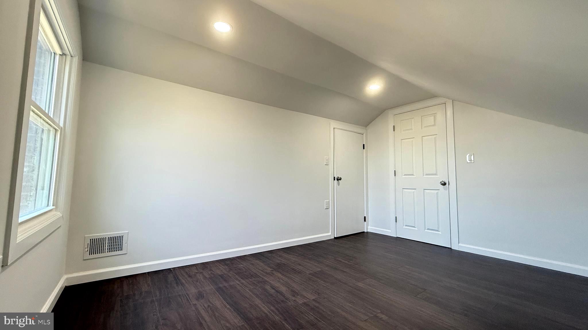 943 Columbus Road Burlington, NJ 08016 - Photo 29 of 35 Gallery Image 29