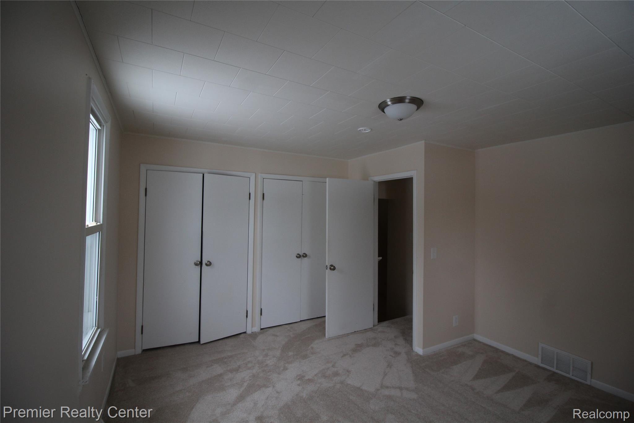 155 St John Road Highland, MI 48357 - Photo 16 of 18 IMG_6863.JPG