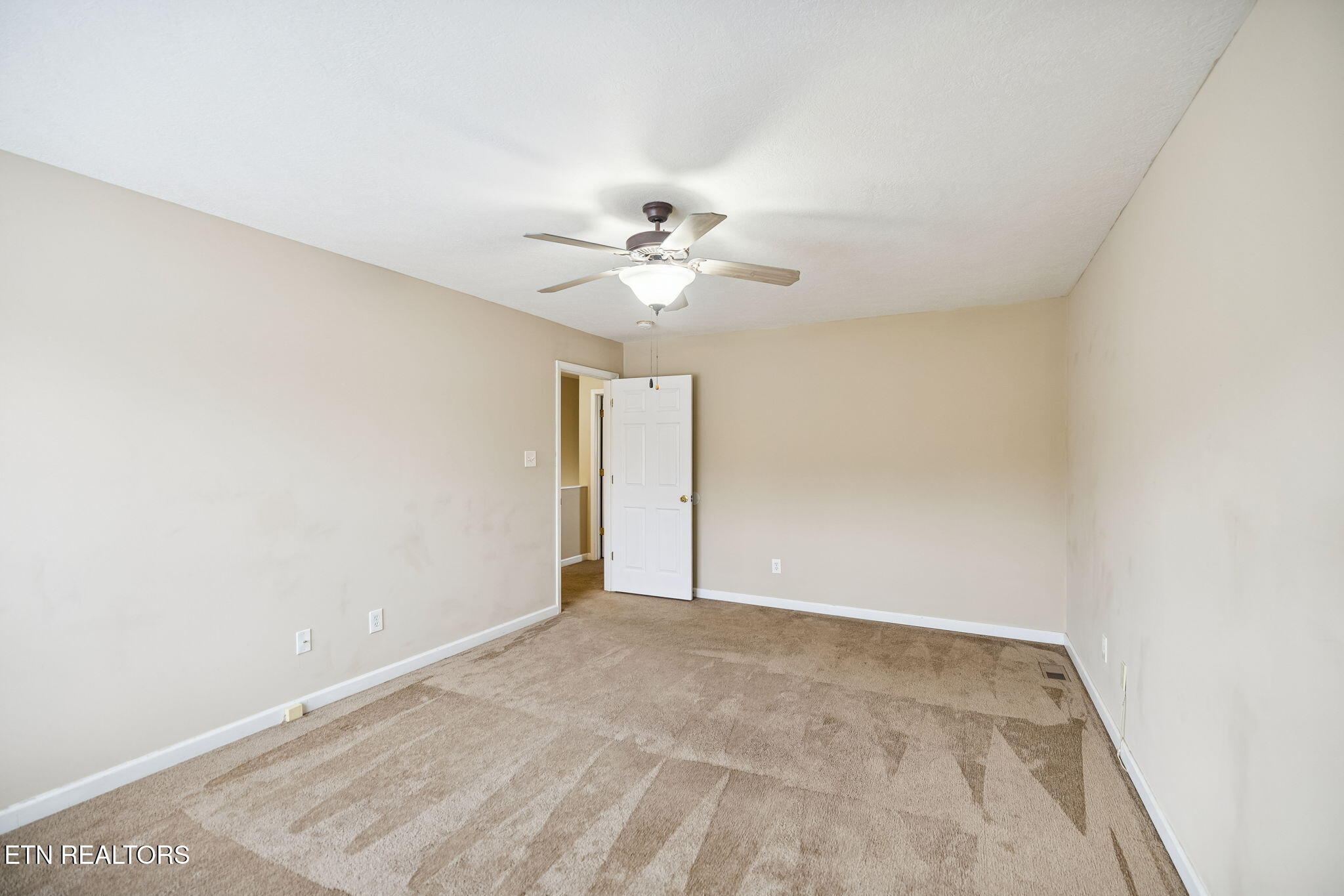 948 Micro Way Knoxville, TN 37912 - Photo 13 of 23 15-948 Micro Way - 017