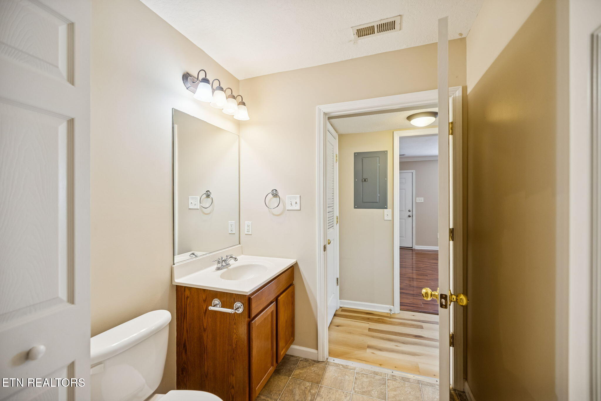948 Micro Way Knoxville, TN 37912 - Photo 10 of 23 12-948 Micro Way - 012