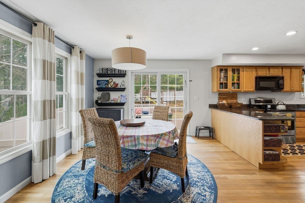 159 High Street Carver, MA 02330 - Photo 7 of 35