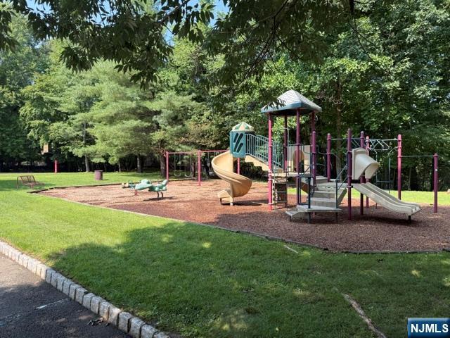 34 Spring Hollow Road Old Tappan, NJ 07675 - Photo 32 of 32