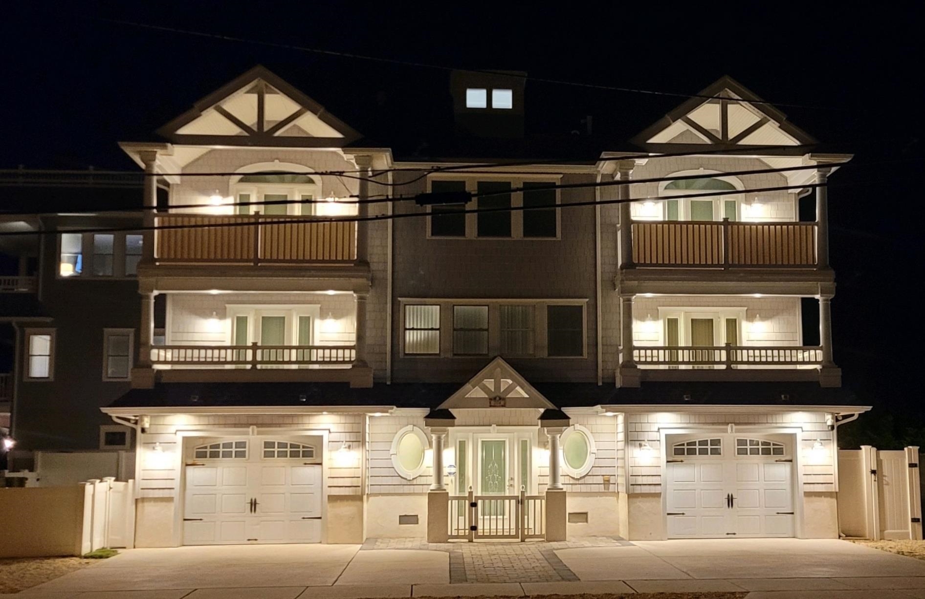 704 South Commonwealth Avenue Strathmere, NJ 08248 - Photo 48 of 50 a living room with a stove and a microwave