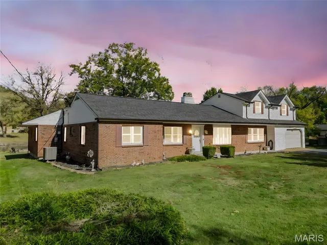 $389,900 | 3301 Lark Drive, Arnold, MO 63010