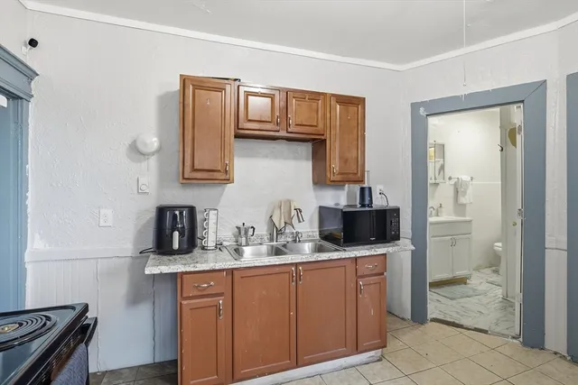 $459,000 | 127 Dickinson Street, Springfield, MA 01108