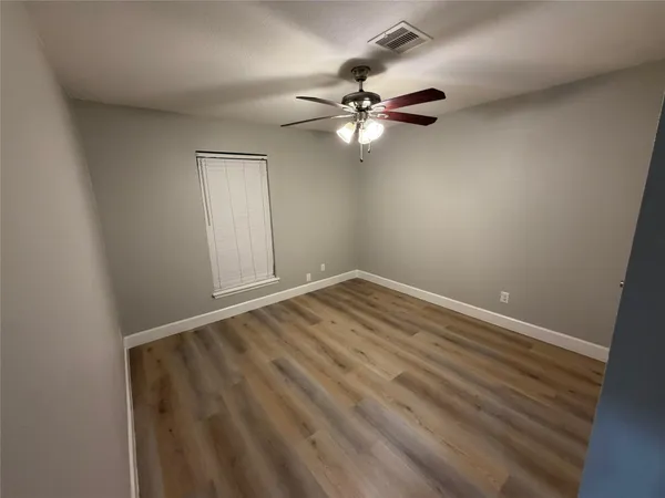 $2,200 | 6015 West Airport Boulevard, Houston, TX 77035