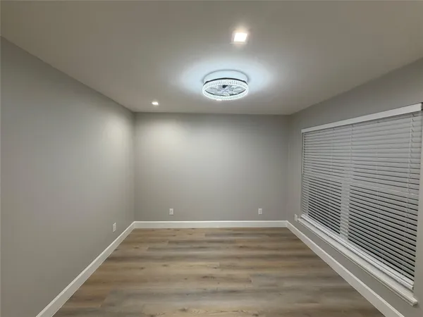 $2,200 | 6015 West Airport Boulevard, Houston, TX 77035