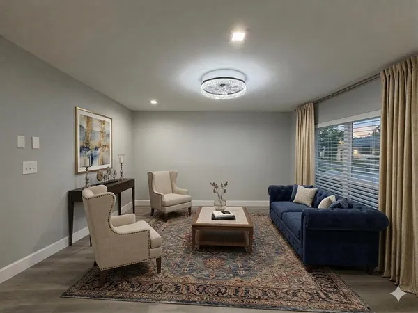 $2,200 | 6015 West Airport Boulevard, Houston, TX 77035