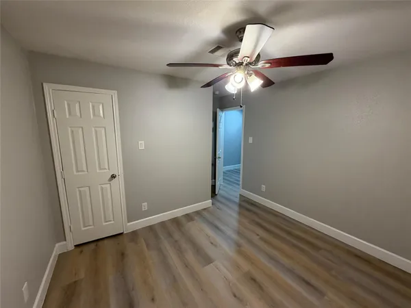 $2,200 | 6015 West Airport Boulevard, Houston, TX 77035