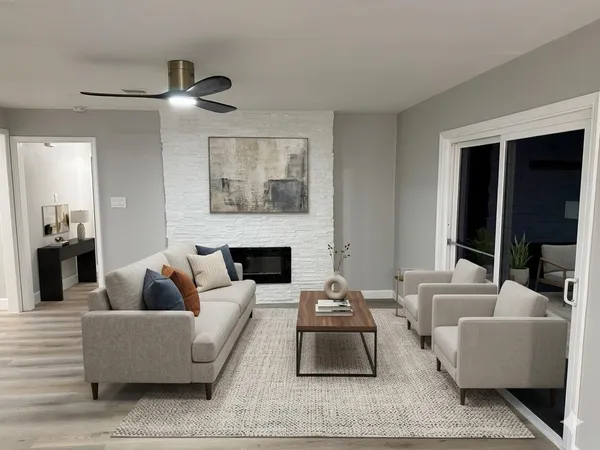 $2,200 | 6015 West Airport Boulevard, Houston, TX 77035