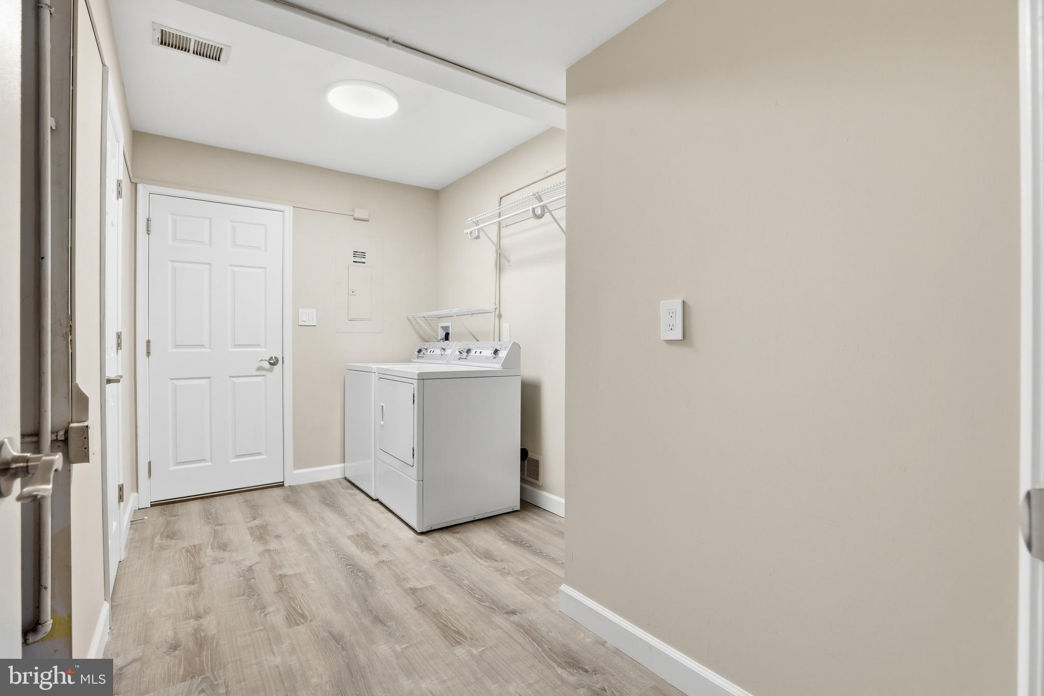 19 Roe Lane Arnold, MD 21012 - Photo 29 of 35 Main level laundry