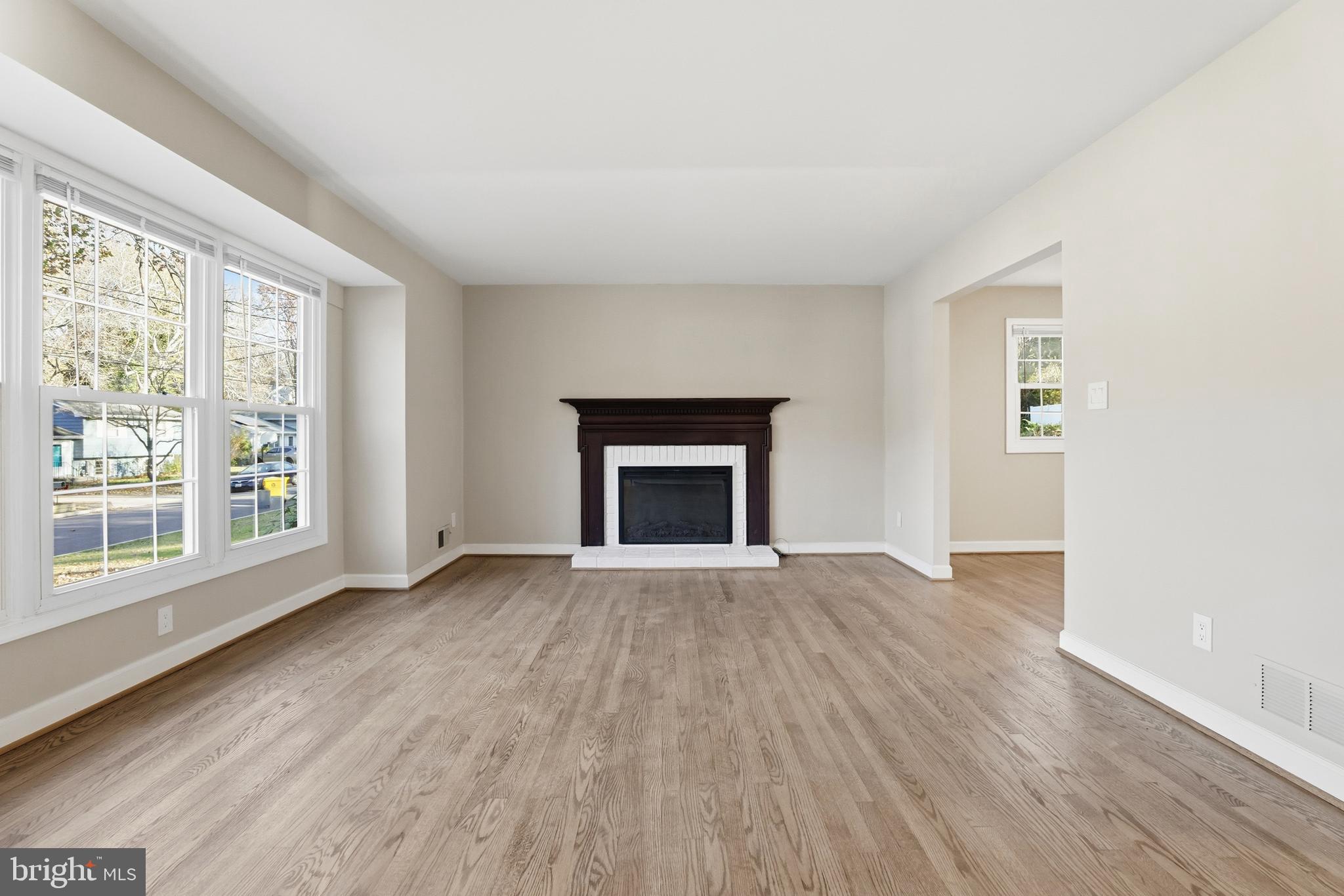 19 Roe Lane Arnold, MD 21012 - Photo 7 of 35 Electric Fireplace for Ambiance