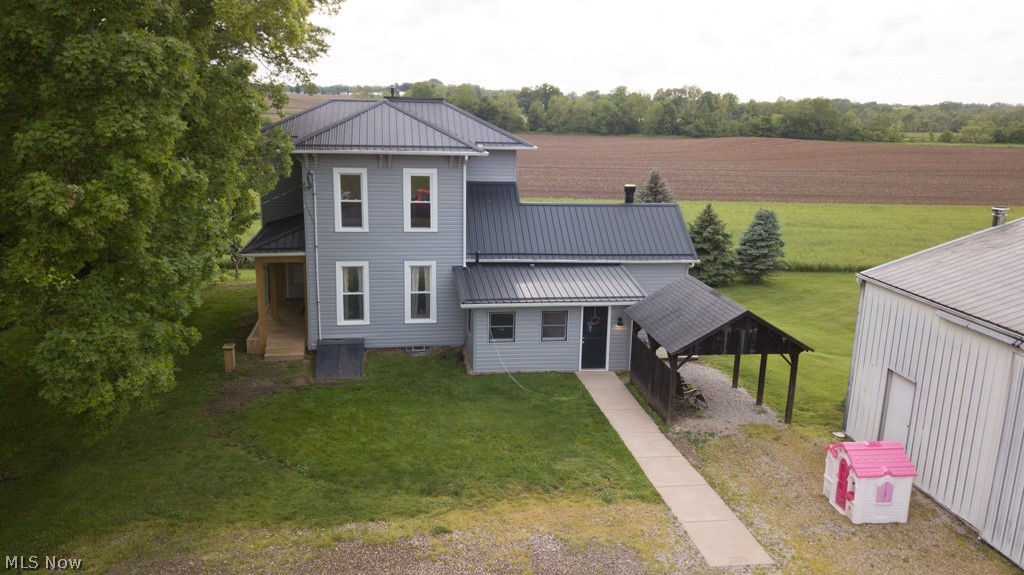 762 East West Salem Road Creston, OH 44217 - Photo 3 of 28