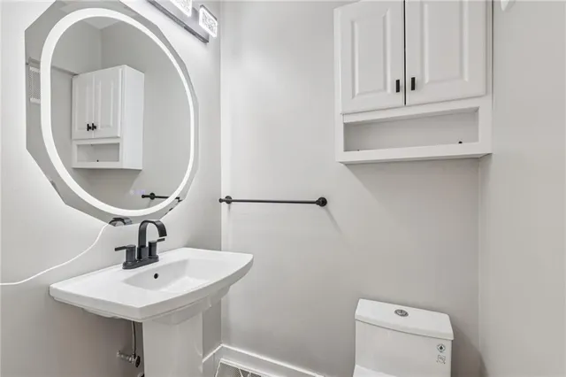 $550,000 | 510 Virginia Avenue, Oakmont, PA 15139