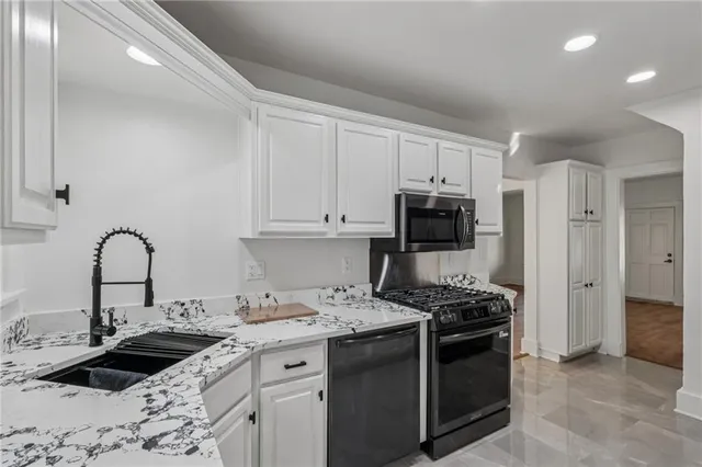 $550,000 | 510 Virginia Avenue, Oakmont, PA 15139