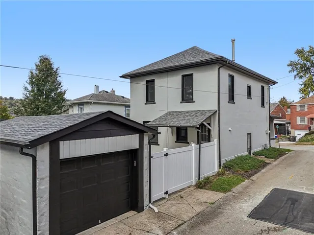 $550,000 | 510 Virginia Avenue, Oakmont, PA 15139