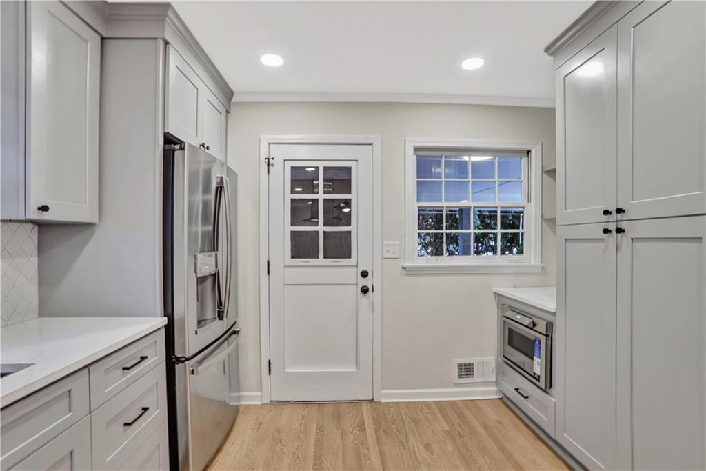 2906 Cartwright Drive Decatur, GA 30033 - Photo 13 of 42