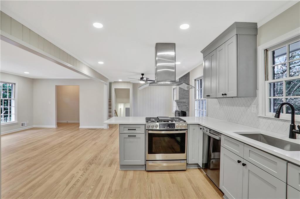 2906 Cartwright Drive Decatur, GA 30033 - Photo 8 of 42